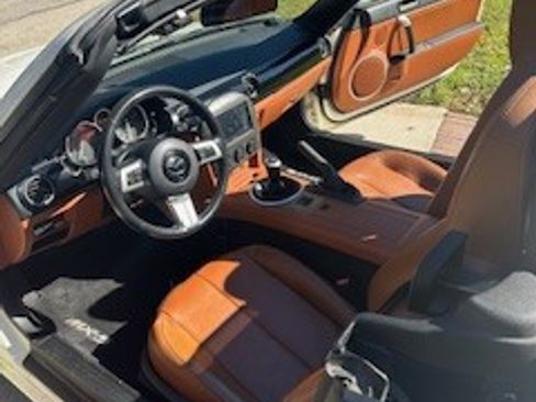 Used 2007 MAZDA MX-5 Miata Grand Touring image 17