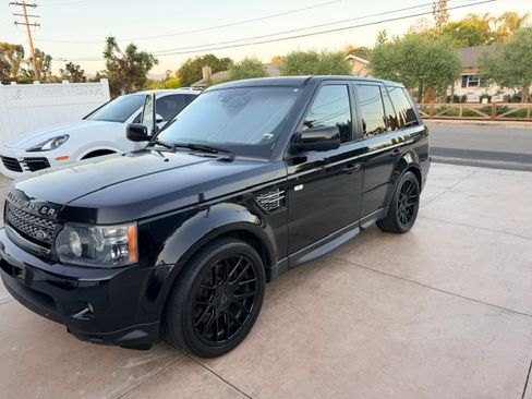 Used 2013 Land Rover Range Rover Sport HSE LUX AWD/4WD image 11