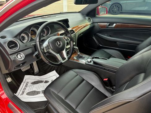 Used 2012 Mercedes-Benz C 350 Coupe image 4