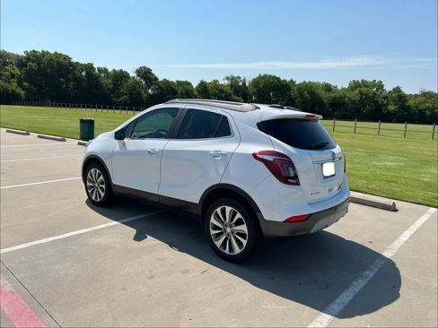 Used 2018 Buick Encore Preferred FWD image 10