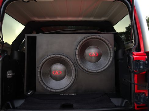 Used 2017 Jeep Wrangler Unlimited Sport w/ Connectivity Group image 14