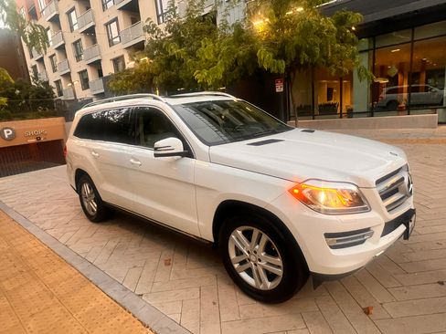 Used 2015 Mercedes-Benz GL 450 4MATIC image 6
