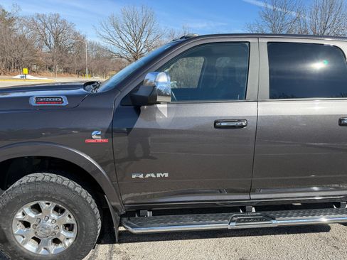 Used 2019 RAM 3500 Laramie image 6