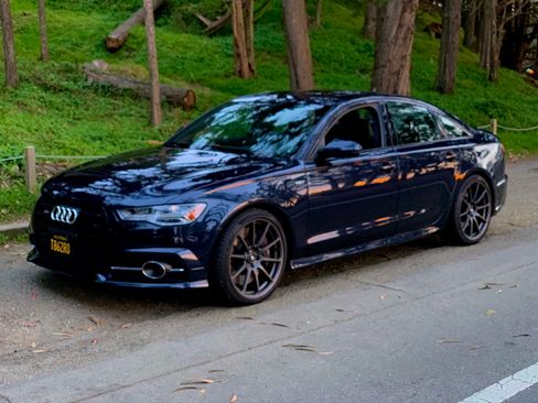 Used 2016 Audi S6 Prestige w/ Prestige Package image 10