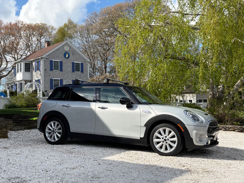 Used 2019 MINI Cooper Clubman S FWD image 13