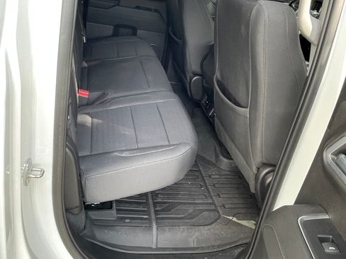 Used 2022 GMC Sierra 1500 Elevation RWD image 8