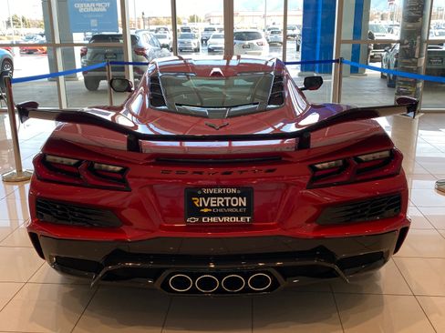 Used 2025 Chevrolet Corvette Z06 w/ Z07 Performance Package image 13