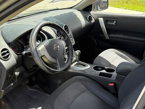 Used 2015 Nissan Rogue S FWD image 9