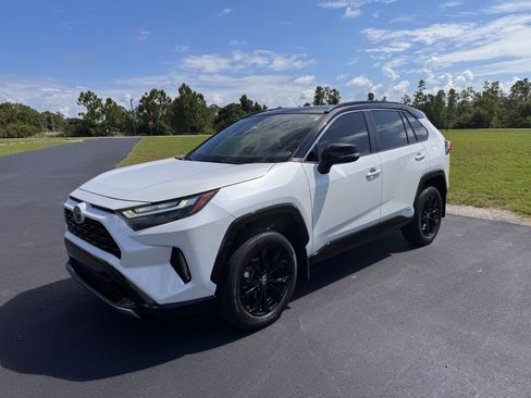 Used 2024 Toyota RAV4 XSE w/ Weather Package AWD/4WD image 1