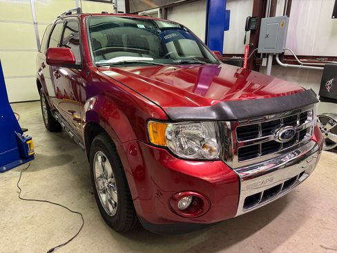 Used 2012 Ford Escape Limited AWD/4WD image 16