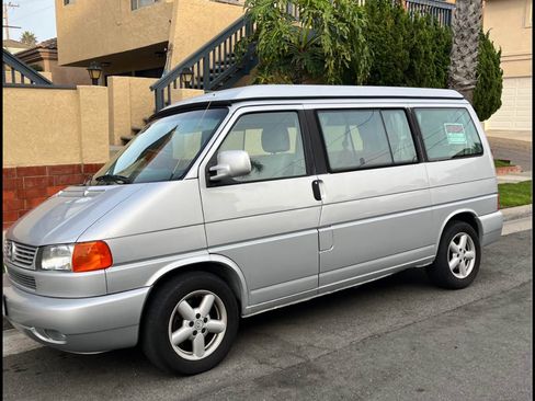 Used 2003 Volkswagen Eurovan MV FWD image 1