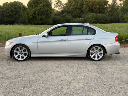 Used 2006 BMW 330i Sedan image 6