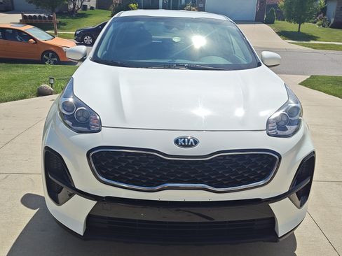 Used 2020 Kia Sportage LX FWD image 1