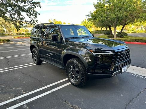 Used 2026 Lexus GX 550 AWD/4WD image 12