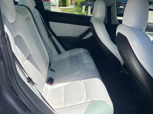 Used 2019 Tesla Model 3 RWD image 23