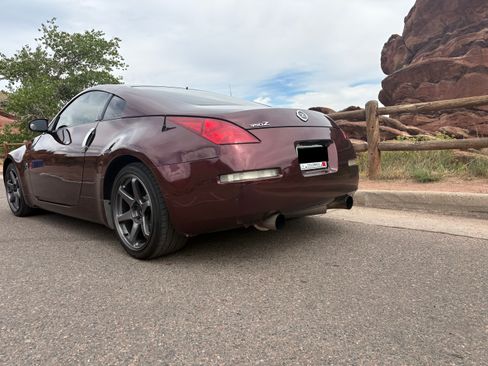 Used 2004 Nissan 350Z Touring w/ Cargo Convenience Pkg RWD image 19