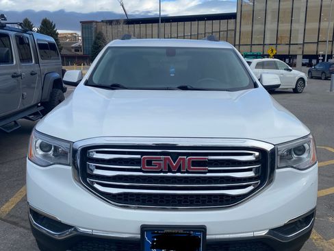 Used 2018 GMC Acadia SLE image 16