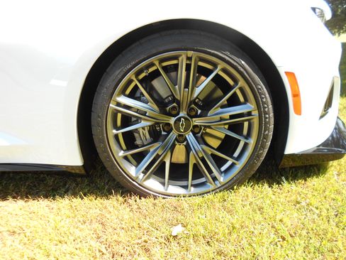 Used 2023 Chevrolet Camaro ZL1 image 15