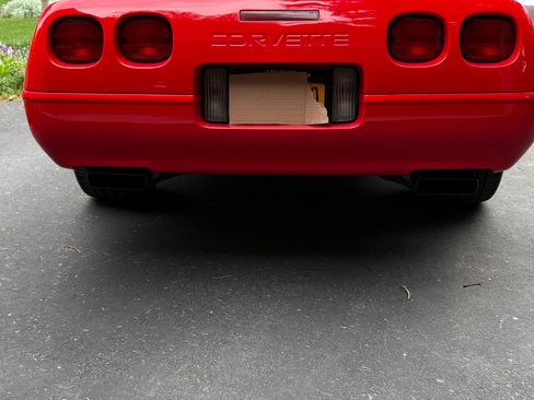 Used 1996 Chevrolet Corvette Coupe RWD image 13