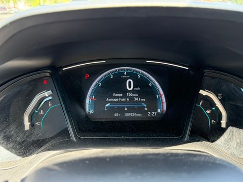 Used 2019 Honda Civic LX image 9