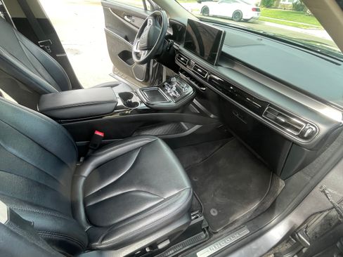 Used 2022 Lincoln Nautilus FWD w/ Premium Package image 15