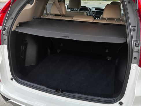 Used 2016 Honda CR-V Touring image 2