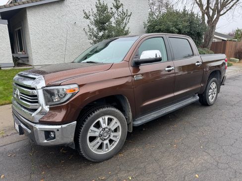 Used 2017 Toyota Tundra 1794 Edition image 5