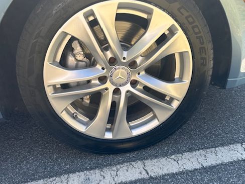 Used 2011 Mercedes-Benz E 350 Cabriolet image 22