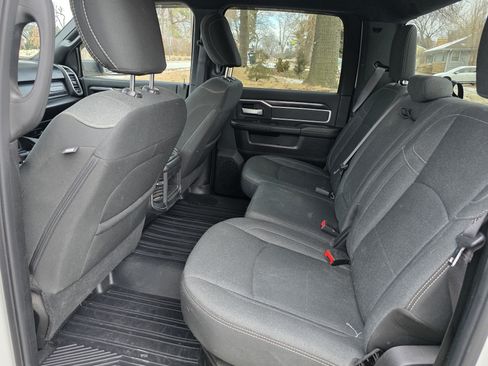 Used 2019 RAM 2500 Big Horn w/ Night Edition image 12