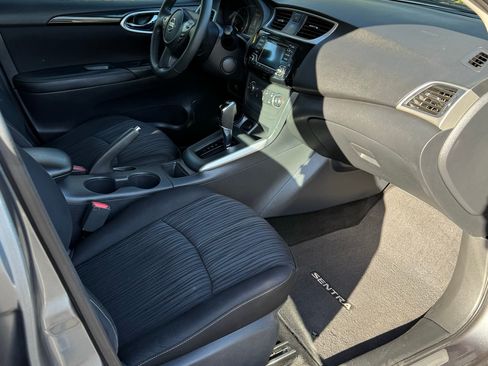 Used 2017 Nissan Sentra SV image 12