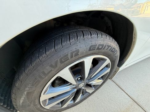 Used 2017 Nissan Altima 2.5 SV image 13