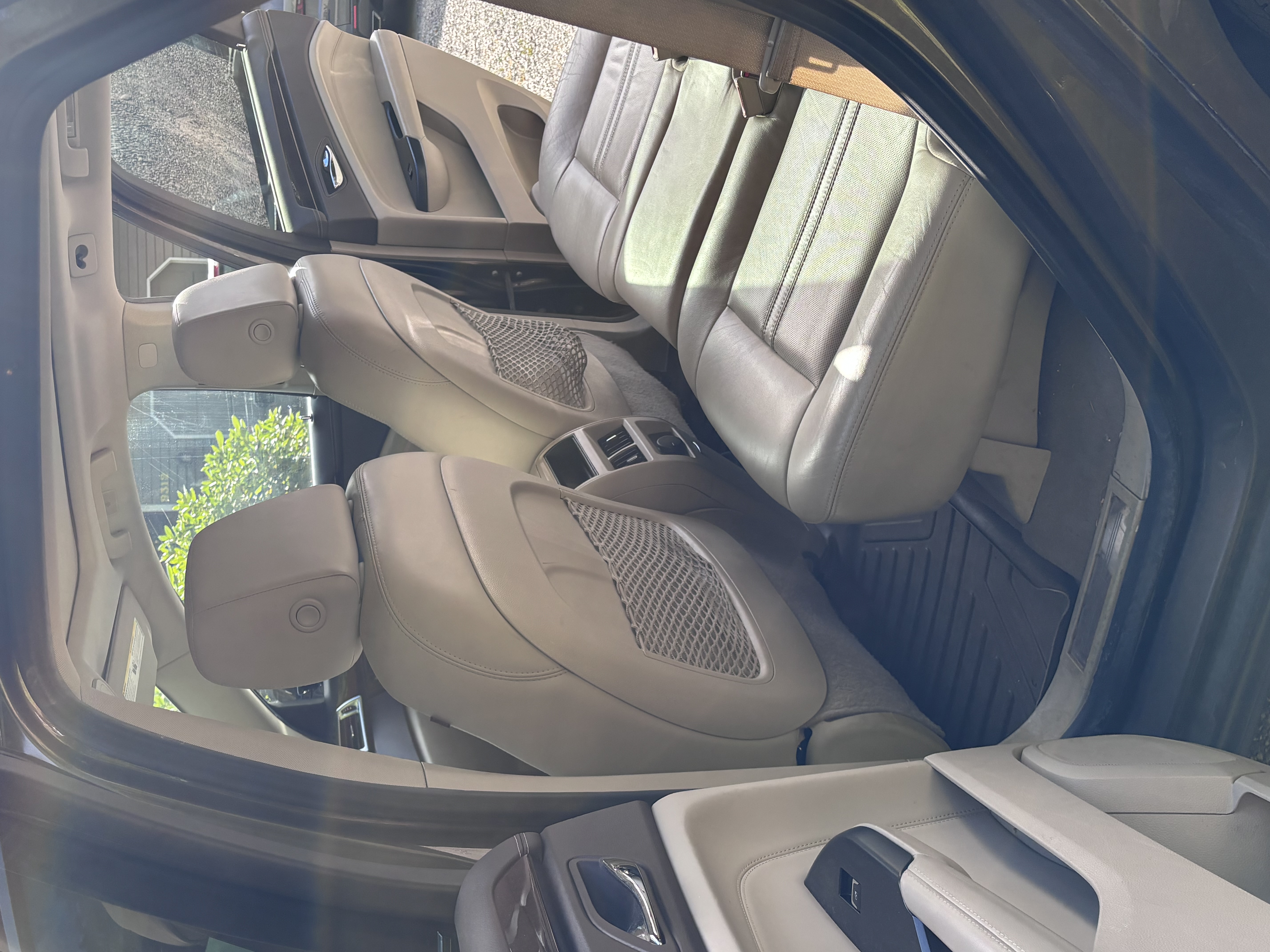 Used 2015 Cadillac SRX Luxury w/ Driver Awareness Package AWD/4WD image 10