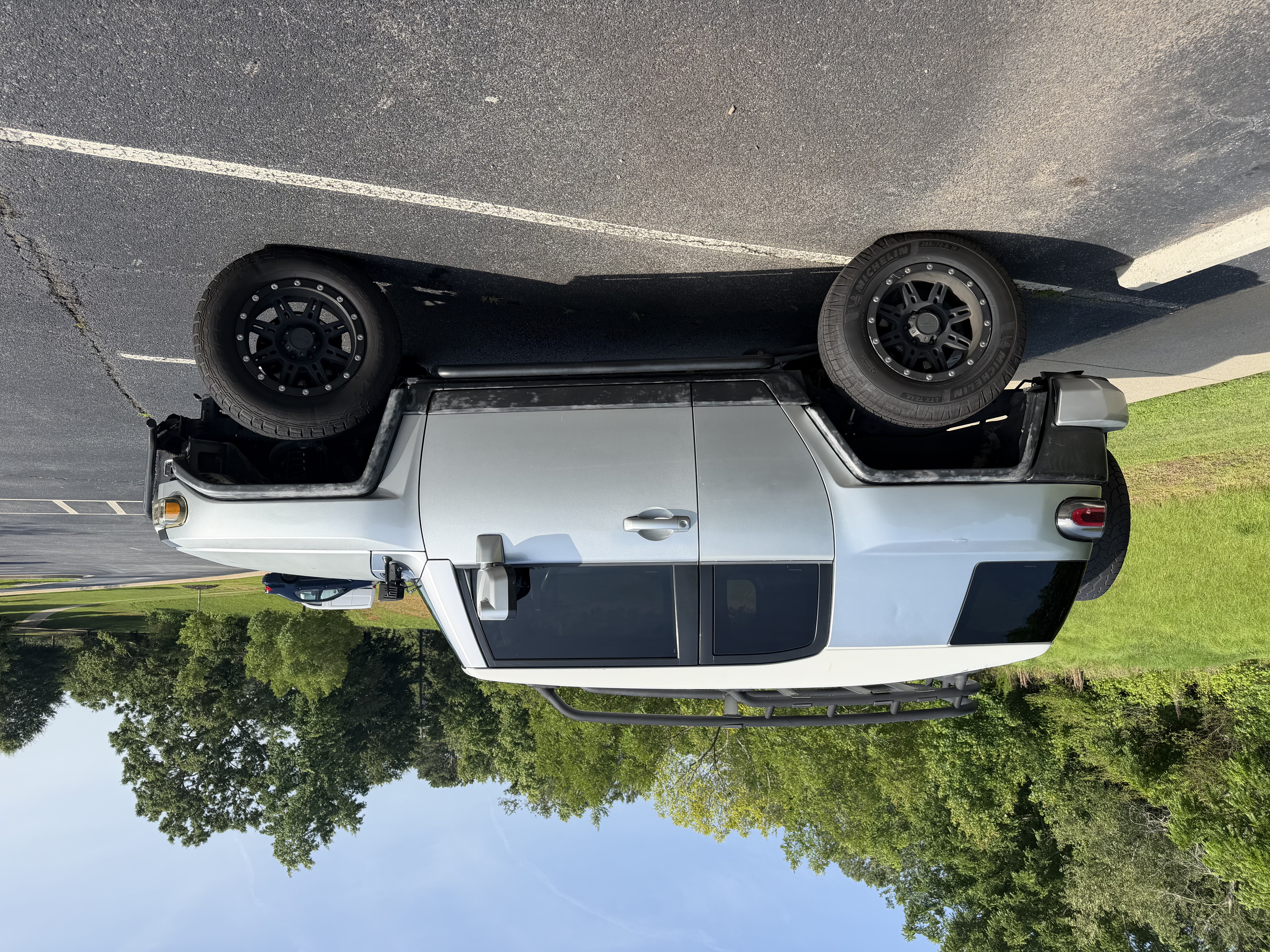 Used 2007 Toyota FJ Cruiser 2WD image 2