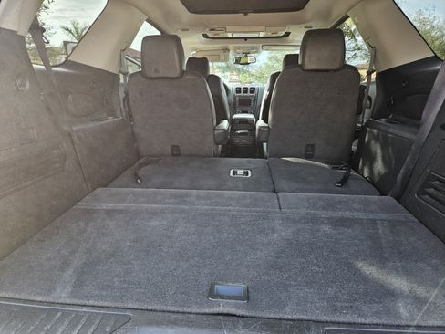 Used 2012 GMC Acadia Denali image 15