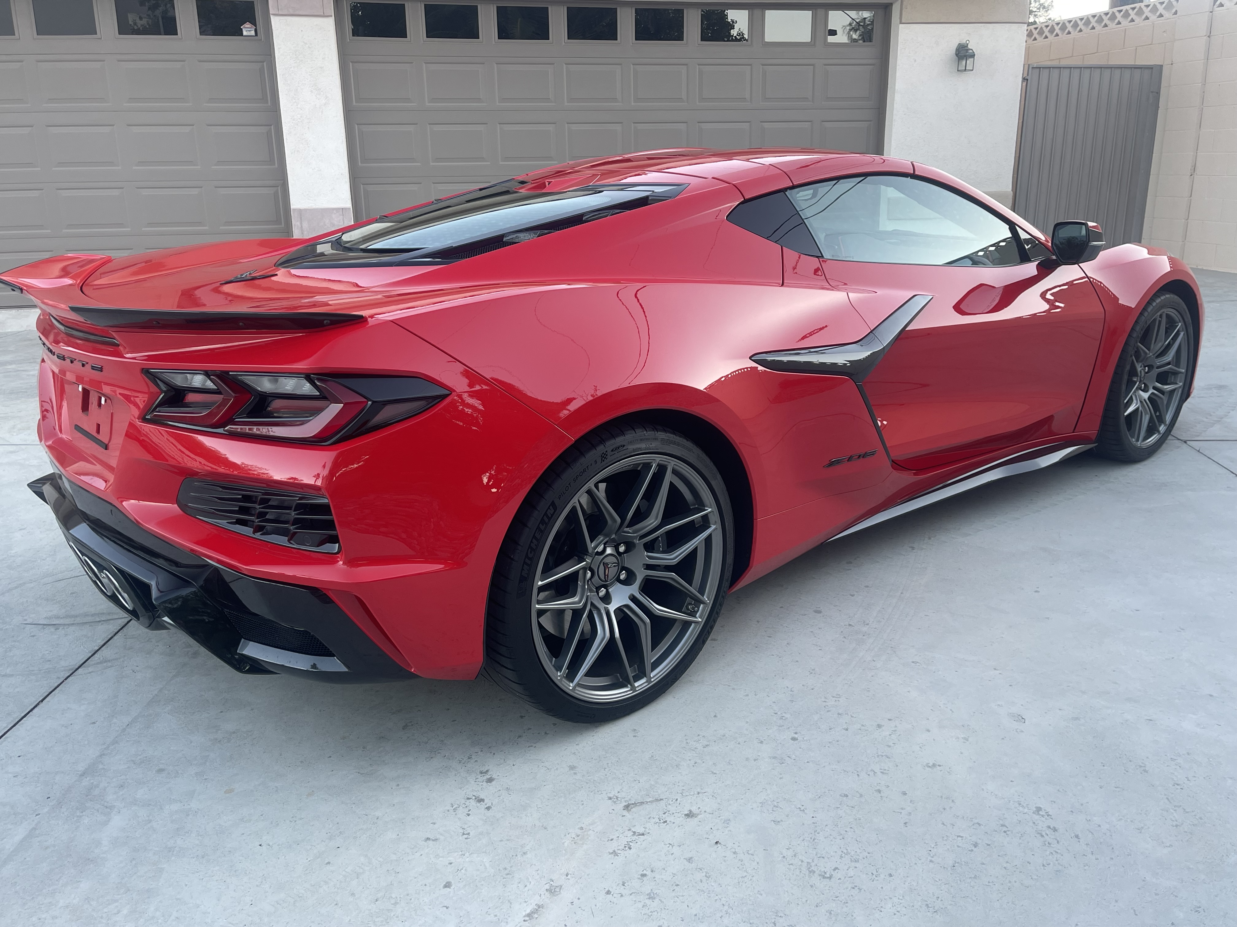 Used 2023 Chevrolet Corvette Z06 RWD image 27