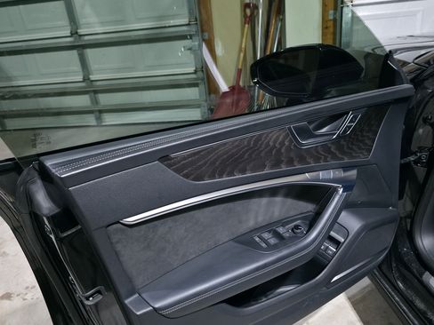 Used 2021 Audi A7 e Prestige w/ Prestige Package image 19