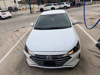 Used 2019 Hyundai Elantra SE w/ Cargo Package