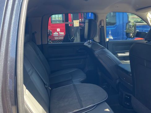 Used 2020 RAM 3500 Tradesman w/ Chrome Appearance Group AWD/4WD image 6