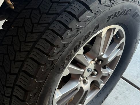 Used 2019 Ford F150 Lariat w/ Equipment Group 501A Mid image 9