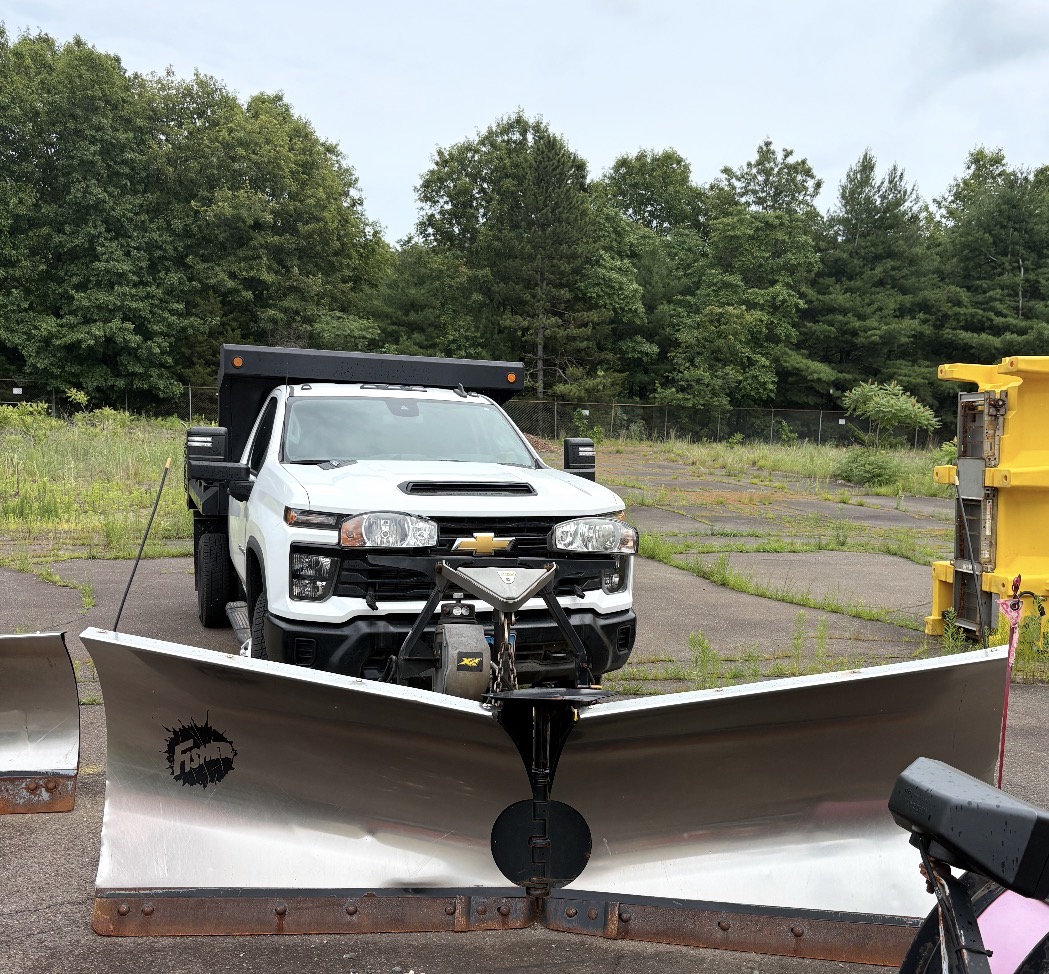 Used 2024 Chevrolet Silverado 3500 W/T w/ WT Convenience Package AWD/4WD image 4