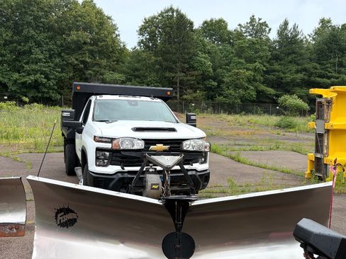 Used 2024 Chevrolet Silverado 3500 W/T w/ WT Convenience Package AWD/4WD image 4