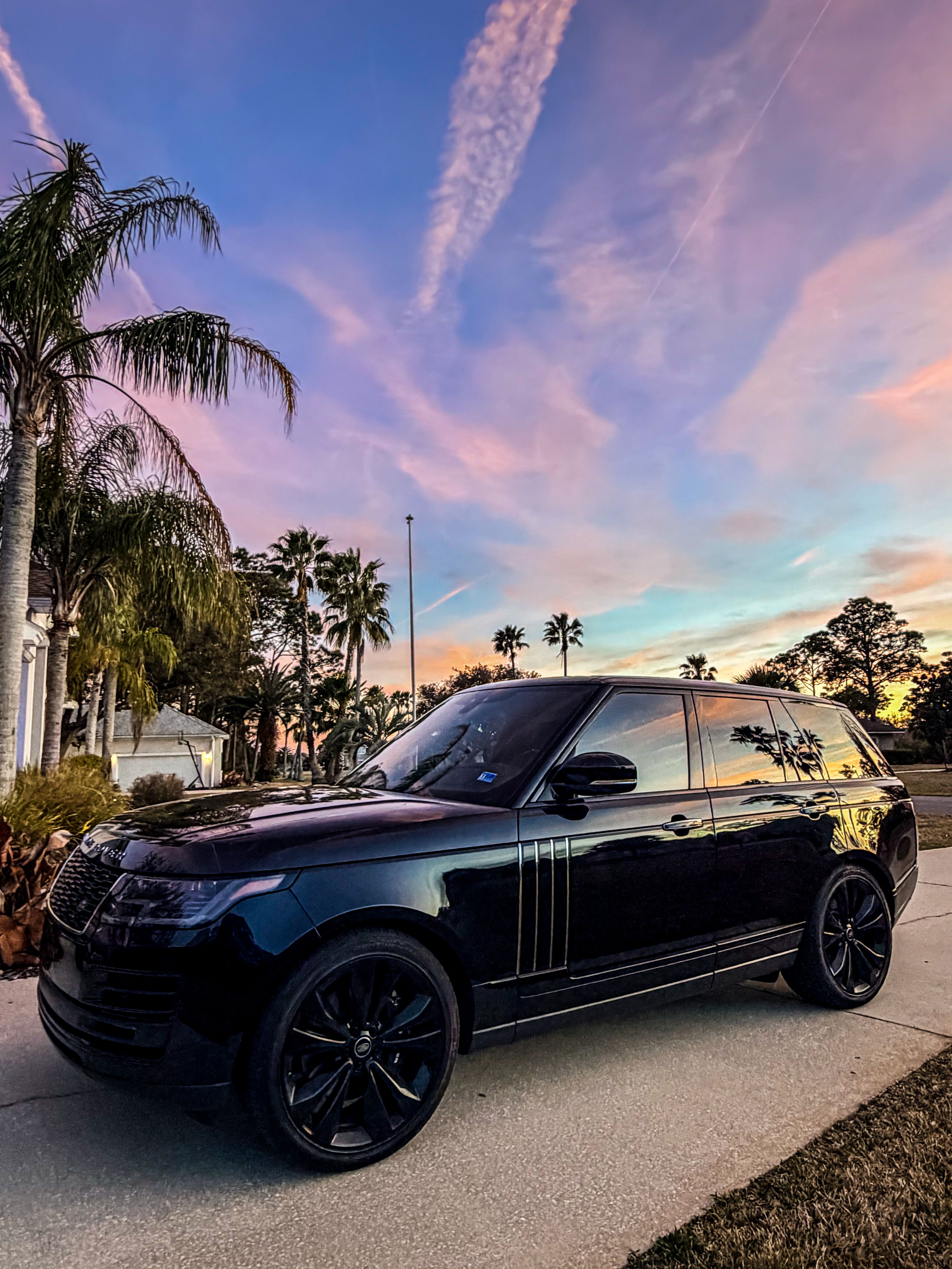 Used 2021 Land Rover Range Rover SV Autobiography Dynamic AWD/4WD image 1