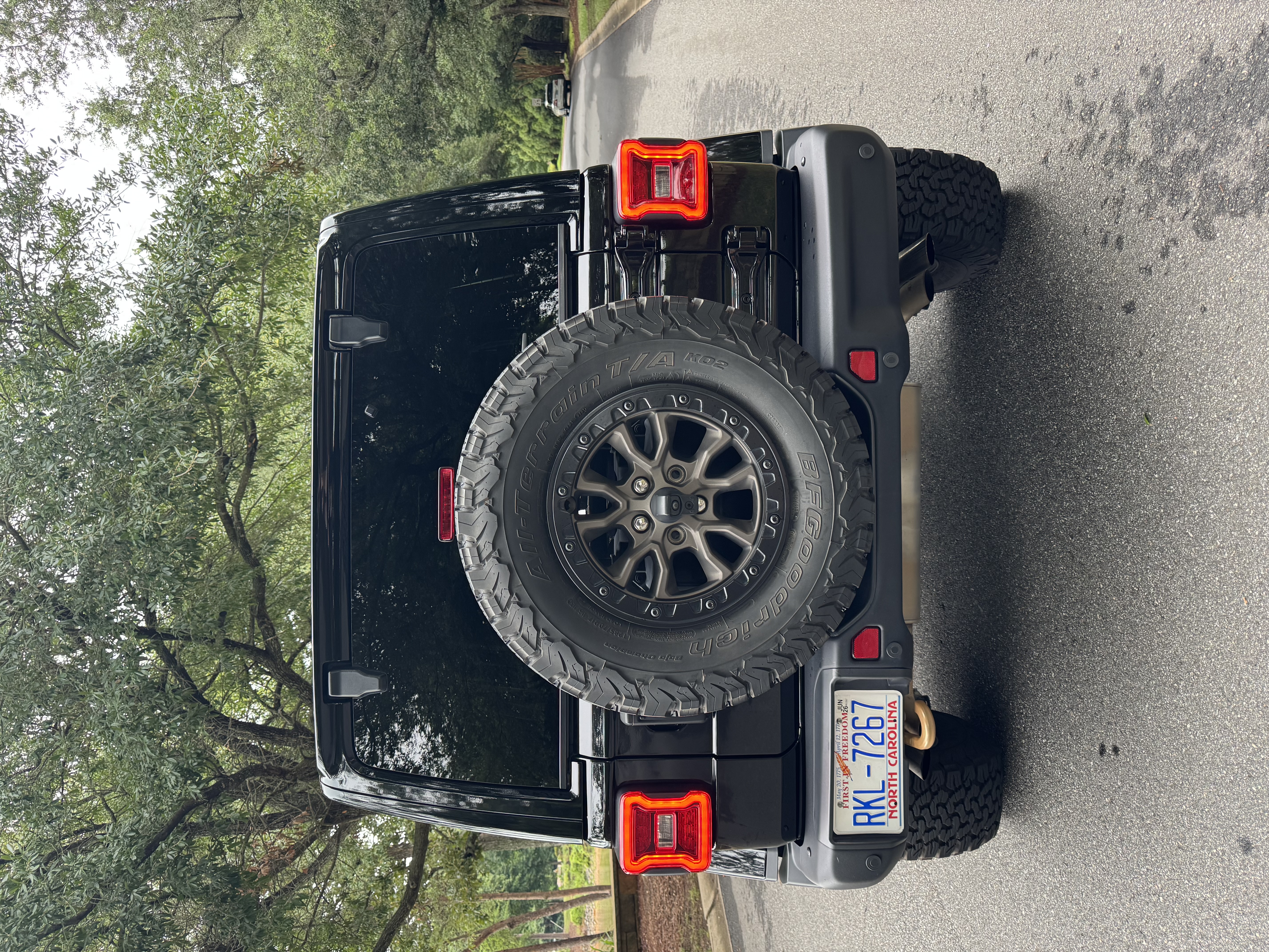 Used 2021 Jeep Wrangler Unlimited Rubicon 392 AWD/4WD image 5