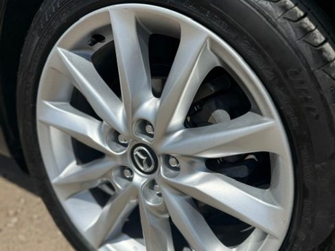 Used 2017 MAZDA MAZDA3 Grand Touring w/ Premium Equipment Package FWD image 15