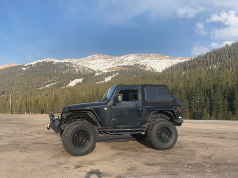 Used 2014 Jeep Wrangler Sport image 25