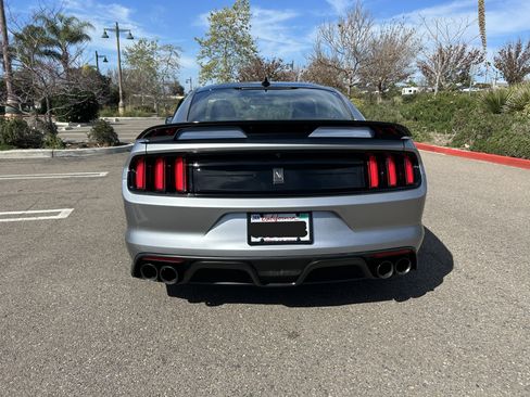 Used 2020 Ford Mustang Shelby GT350 image 15