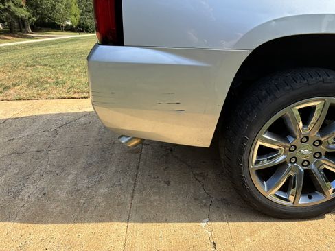 Used 2015 Chevrolet Tahoe LTZ AWD/4WD image 23