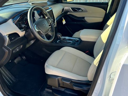 Used 2022 Chevrolet Traverse LS w/ Midnight/Sport Edition image 4