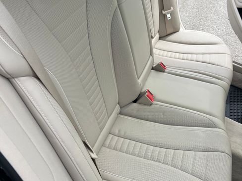 Used 2018 Mercedes-Benz S 560 Sedan image 12