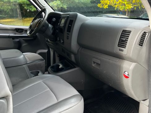 Used 2020 Nissan NV 2500 SV w/ Navigation Package RWD image 17